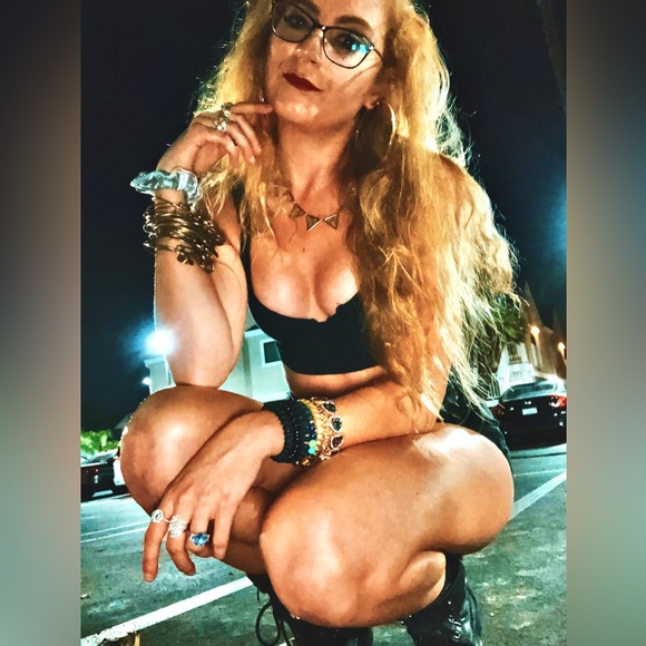 Meet your Posher, Tabby - Picture 5 of 15